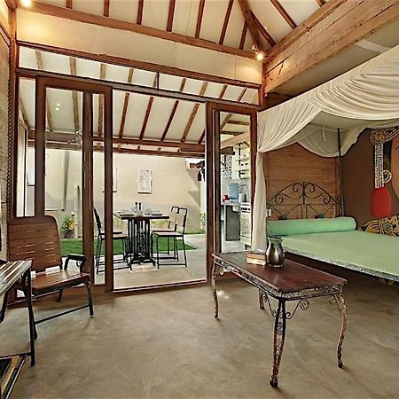 Villa Joglo Batu Belig Canggu  Ngoại thất bức ảnh